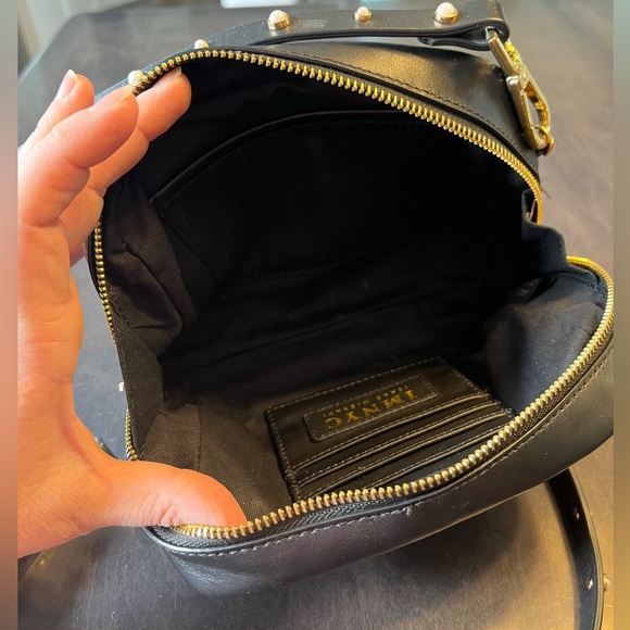 IMNYC Isaac Mizrahi black leather crossbody purse - Picture 8 of 12